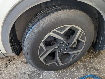Cerchi Kia 17 con pneumatici seminuovi