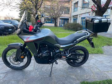 Honda Transalp 750 URBAN