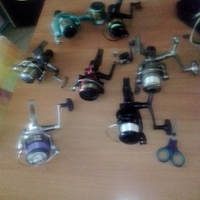 Lotto 7 mulinelli da pesca