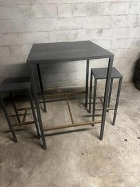 Tavolo alto vermobil con sgabelli