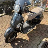 Vespa 250 gts