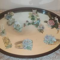 Fiori Capodimonte su vassoio a specchio