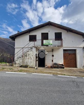 CASA INDIPENDENTE A CARPASIO