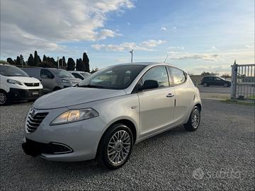 Lancia Ypsilon 1.2 Platinum