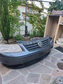 paraurti anteriore Volkswagen Touran prima serie