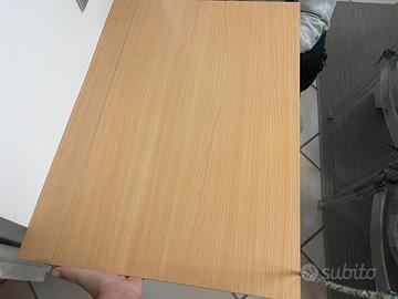 Tavolo pieghevole salvaspazio