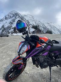 KTM DUKE 890
