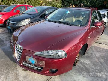 Ricambi usati per Alfa 147 1.6 TS del 2008