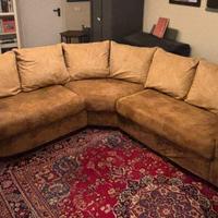 Divano angolare artigianale in similpelle