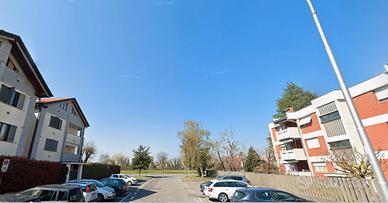 Stanza a Vedano al Lambro libera subito