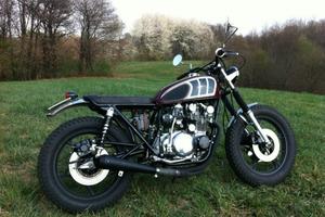 Suzuki gs500 e cafe racer