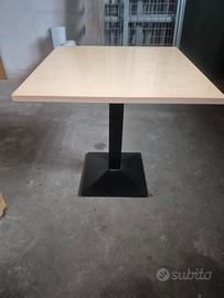 Tavolo quadrato moderno in legno e metallo 75x75