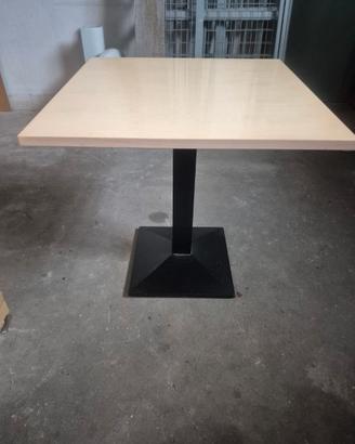 Tavolo quadrato moderno in legno e metallo 75x75