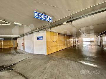 Box/Posto auto Modena [Cod. rif PELUSIA7376VCG]