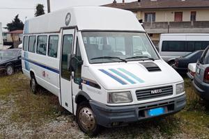 Iveco turbo daily minibus turistico 20 posti