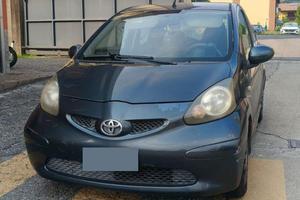 Toyota Aygo 2005 3p 1.0