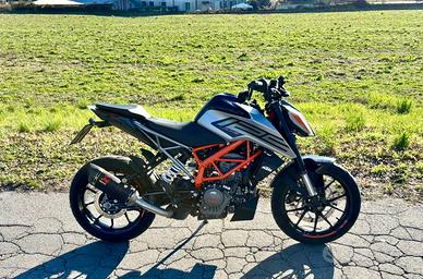 KTM Duke 125