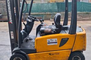 carrello frontale Jungheinrich