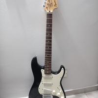 chitarra elettrica fender  + amplificatore 