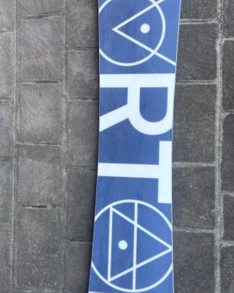 tavola snowboard Burton Custom X 156 con attacchi