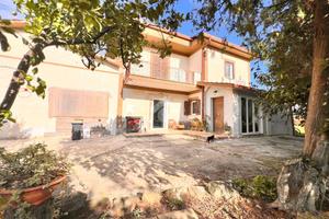 VILLA SINGOLA A VELLETRI