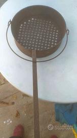 Grande pentola per castagne