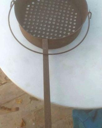 Grande pentola per castagne