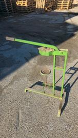 tappatrice tappi macchina per imbottigliare 