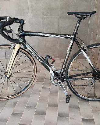 bicicletta da corsa FRW carbonio