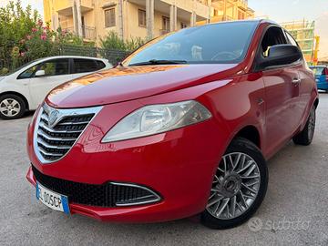 Lancia Ypsilon 1.2 69 CV 5 porte S&S Platinum