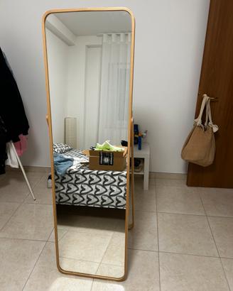 Specchio IKEA da terra frassino