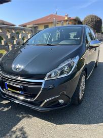 Peugeot 208 2019 - Benzina 1.2 -Unica proprietaria