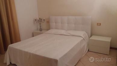 ARREDAMENTO CAMERA MATRIMONIALE COME NUOVI