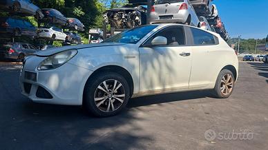 ALFA ROMEO GIULIETTA 2013 SOLO PER RICAMBI