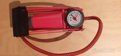 Pompa a pedale con manometro KEIROS CAR