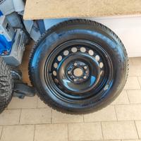 gomme invernali complete di cerchio