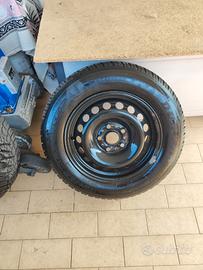 gomme invernali complete di cerchio