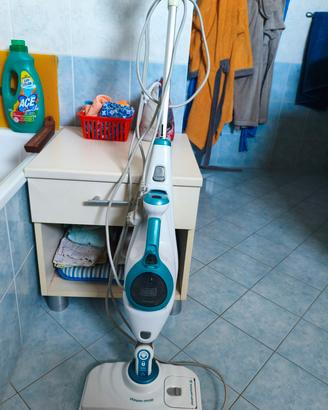 scopa a vapore Black & Decker 
