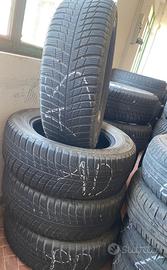 Gomme invernali usate 215/60 R16 99H Bridgestone