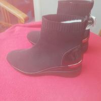 Stivaletti TATA donna elasticizzati