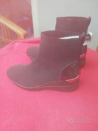 Stivaletti TATA donna elasticizzati