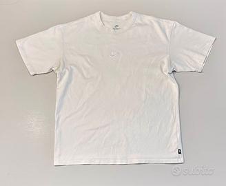 T-shirt Nike Bianca Logo Centrale