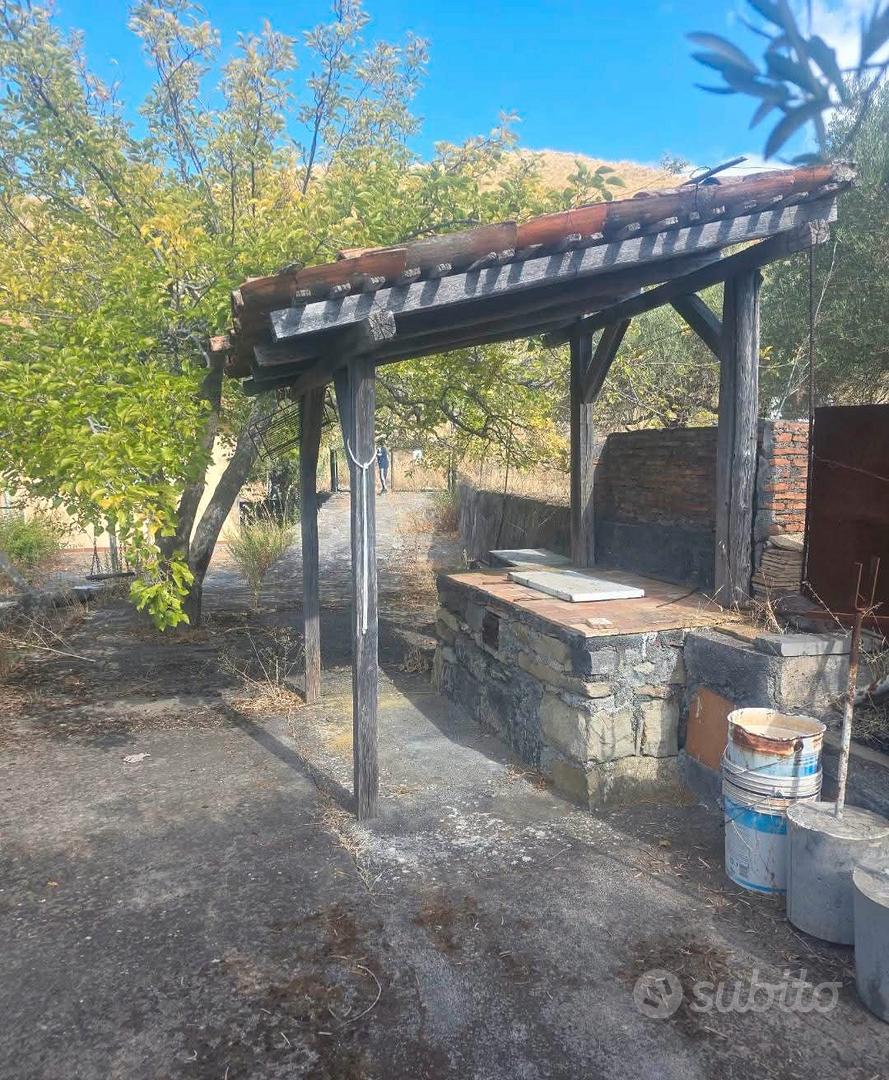 Terreno con fabbricato a Linguaglossa - Vista 4
