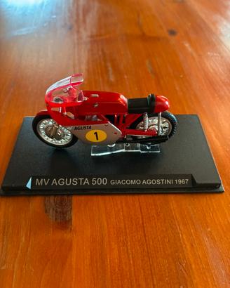 Modellino Moto MV Augusta 500 di Giacomo Agostini