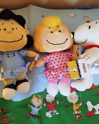Tre peluche dei Peanuts nuovi con cartellino