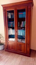 VETRINA O LIBRERIA IN LEGNO PREGIATO