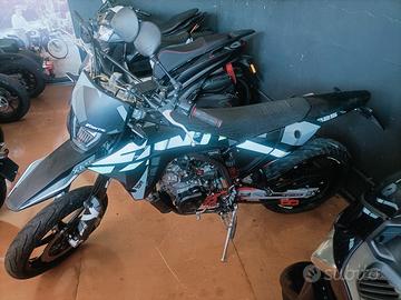 Fantic XMF Performance 125 4T ABS del 2025