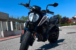 KTM Duke 790 L
