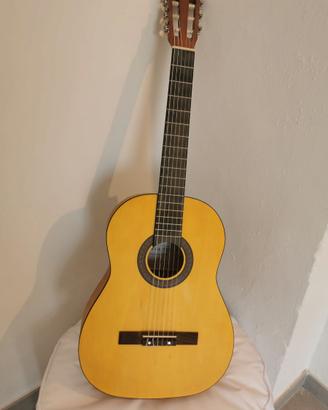 Chitarra classica  4/4 + custodia inclusa - 30€