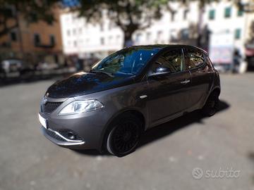 Lancia Ypsilon 1.2 69 CV 5 porte GPL Ecochic Gold 